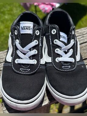 Vans Kids Black and White Canvas Low-Top Sneakers